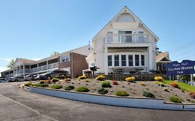 Cape Cod Harbor House Inn Гайянніс Exterior photo