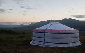 Готель Iceland Yurt Акурейрі Exterior photo