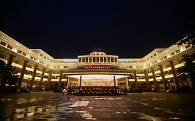 Готель Ramada Shenzhen Baoan Exterior photo