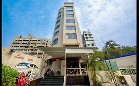 Lucky Hotel Goregaon Мумбаї Exterior photo