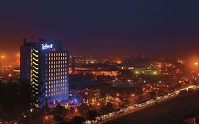 Radisson Blu Hotel, Велика Нойда Exterior photo