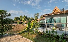 The Sanctuary Nam Ngum Beach Resort Ванг-В'єнг Exterior photo