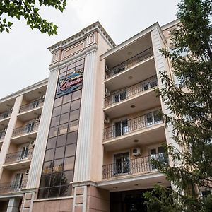 Rakhat Hotel Орал Exterior photo