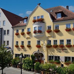 Land-Gut-Hotel Hotel Adlerbraeu Ґунценгаузен Exterior photo