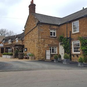 Готель Old White Hart Lyddington Exterior photo