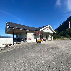 Вілла Botnen Camping Exterior photo