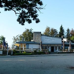 Готель Berghaus Knopfmacher Fridingen an der Donau Exterior photo