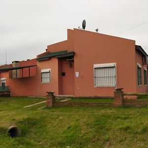 Completa Casa En Colonia Para 6 Personas Колонія-дель-Сакраменто Exterior photo