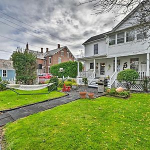 Unique And Historic Home Walk To Lake Champlain Платтсбург Exterior photo