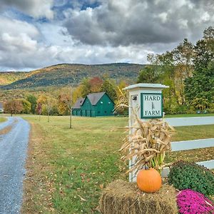 Апартаменти Luxe Green Barn Near Skiing With Mt Equinox Views! Manchester Center Exterior photo