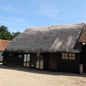 The Thatched Barn Тейм Exterior photo