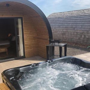 Готель Superior Glamping Pod With Hot Tub Фродшем Exterior photo