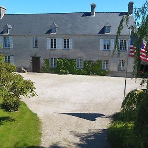 Bed and Breakfast Sainte-Mere-Eglise - Ferme De Beauvais Exterior photo