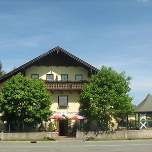 Готель Gasthaus Eggerberg Ноймаркт-ам-Валлерзе Exterior photo