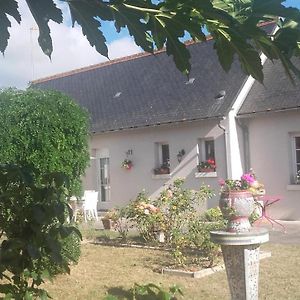 Bed and Breakfast Le Clos Des Roses Civray-de-Touraine Exterior photo