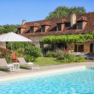 Bed and Breakfast La Mandrelie Saint-Martin-des-Combes  Exterior photo