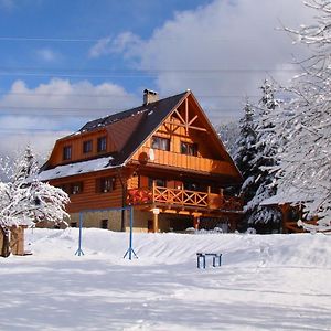 Вілла Rekreacna Chata Pod Jedlovinou, Varin Exterior photo