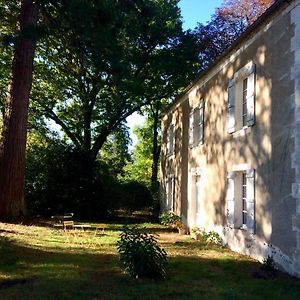 Bed and Breakfast Les Jardins D'Atyoula Losse Exterior photo