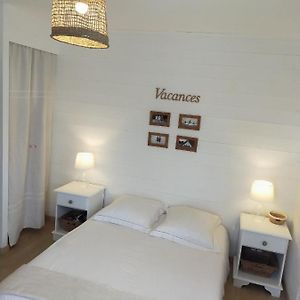 Bed and Breakfast Chambre D'Hotes Larosa Moulis-en-Medoc Exterior photo