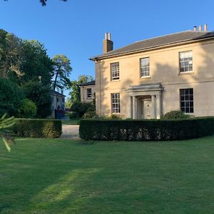 Bed and Breakfast The Old Vicarage, Evenley. Brackley. Бреклі Exterior photo