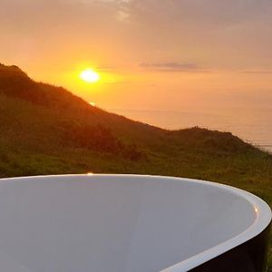 Вілла Seaview Retreat -Amazing Ocean Views And Outdoor Bath Waiuku Exterior photo