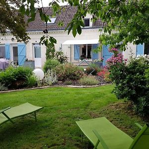 Bed and Breakfast Au Gre De Laloire Brehemont Exterior photo