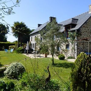 Bed and Breakfast Les Petites Chapelles Saint-Pierre-de-Plesguen Exterior photo