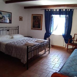 Bed and Breakfast Il Borgo 38 Scapoli Exterior photo