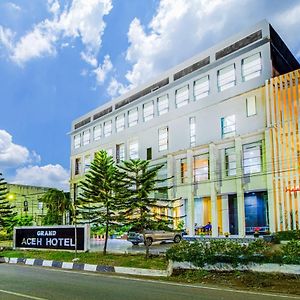 Grand Aceh Hotel Банда-Ачех Exterior photo