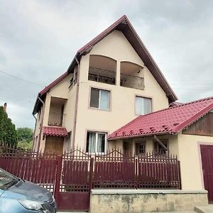 Гостьовий будинок Casa Jianu Тиргу-Окна Exterior photo