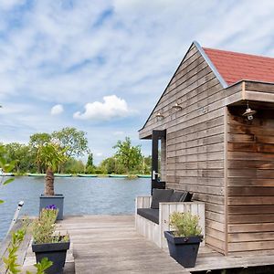 Готель Aangenaam Op De Rijn, Woonboot, Inclusief Prive Sauna Алфен-ан-ден-Рейн Exterior photo