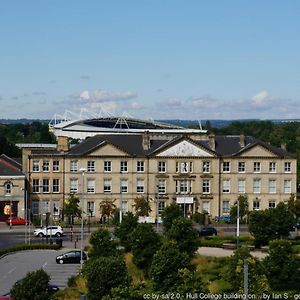 Park Hotel & Apartments Кінгстон-апон-Галл Exterior photo