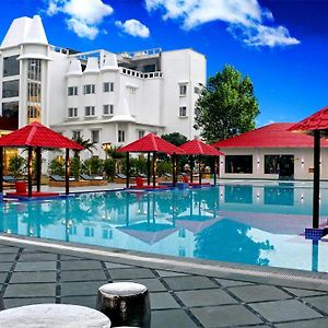 Tiaraa Hotels & Resorts Рамнаґар Exterior photo