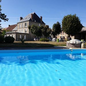 Вілла Domaine De La Caure Bussiere-Dunoise Exterior photo