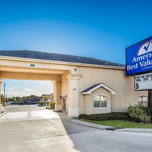 Americas Best Value Inn Нью-Браунфелс Exterior photo