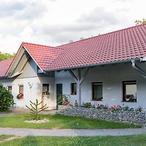 Готель Winzerhof Duering Іпгофен Exterior photo