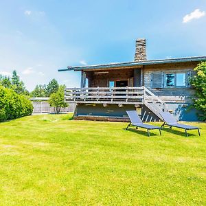 Вілла Traditional Chalet With Garden Near Мальмеді Exterior photo