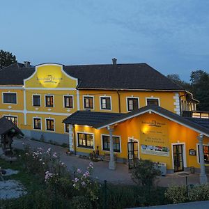 Готель Perbersdorfer Heuriger Neuhofen an der Ybbs Exterior photo