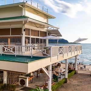 Amaka Ocean Living Lodge Голфіто Exterior photo