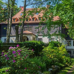 Bed and Breakfast Dworek Saraswati Свєрадув-Здруй Exterior photo