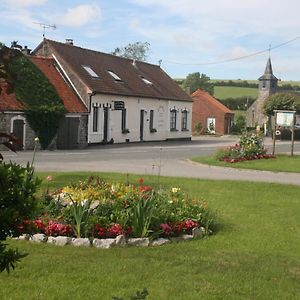 Bed and Breakfast Au Petit Bled Hermelinghen Exterior photo