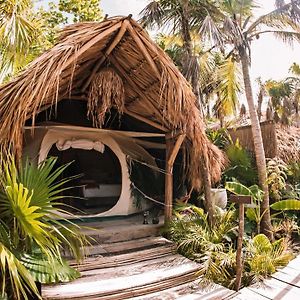 Готель Uman Glamping & Cenote Тулум Exterior photo