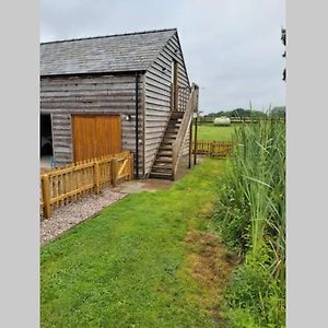 Swallows Retreat: A Country Loft Apartment Hargrave Exterior photo