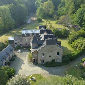 Bed and Breakfast Domaine Des Papeteries Plounevez-Moedec Exterior photo