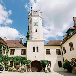 Готель Schlossgut Tunzenberg Mengkofen Exterior photo