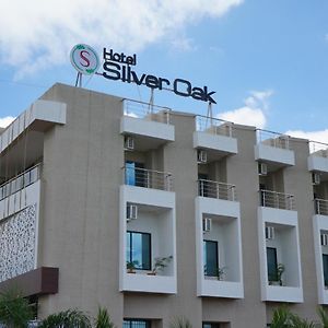 Hotel Silver Oak Аурангабад Exterior photo