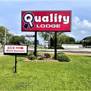 Quality Lodge Сендаскі Exterior photo