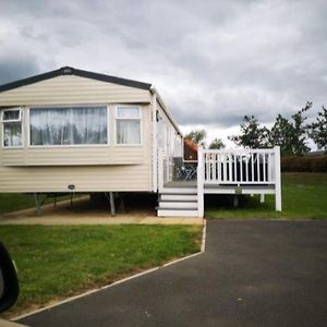 Bed and Breakfast Tattershall Lakes Family Holiday Hot Tub Break Exterior photo