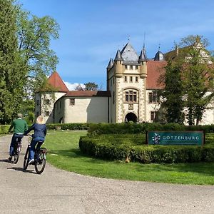 Schlosshotel Goetzenburg Ягстгаузен Exterior photo