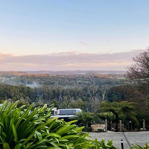 Bed and Breakfast Cloud View Garden Menzies Creek Exterior photo